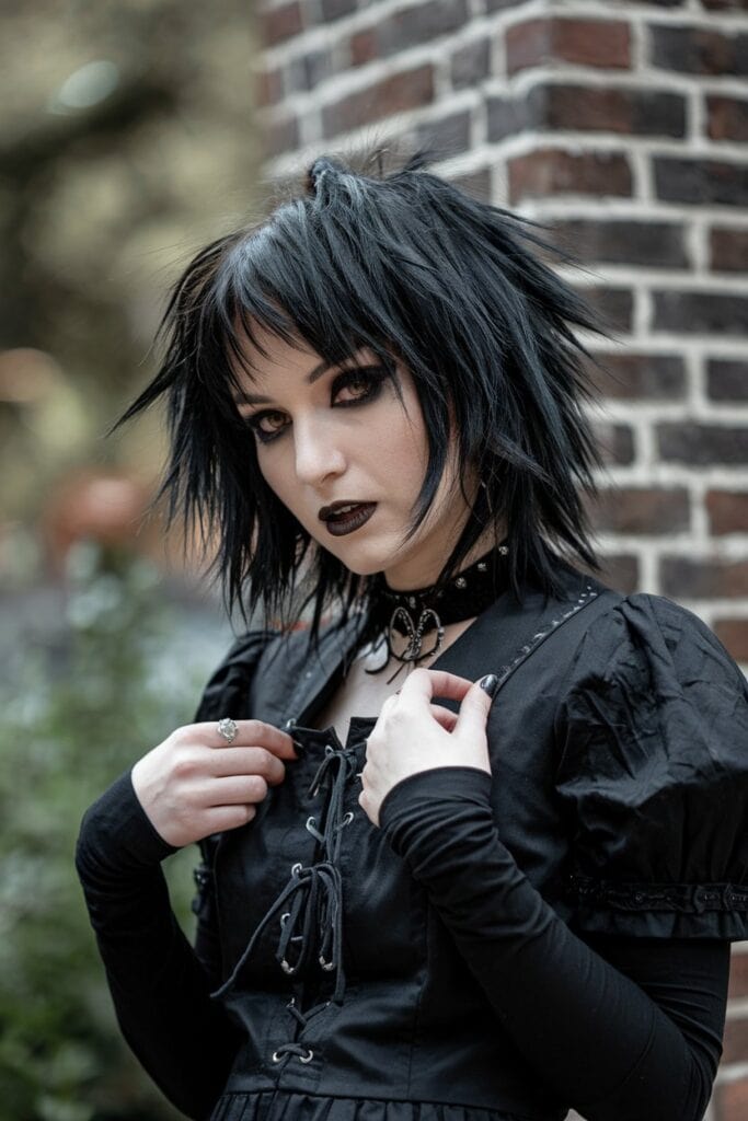 Medium Goth 20 Medium Length Goth Hairstyles - Gloomy Girlz